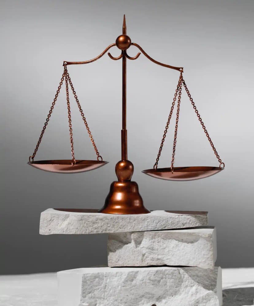 Balance de la justice — risques entreprise
